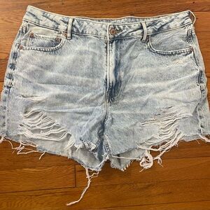 American Eagle Distressed Denim Women's Shorts Size 14